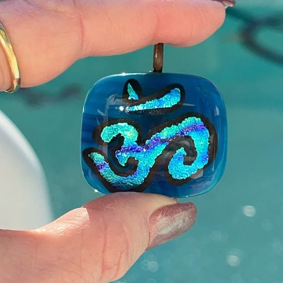 ॐ Turquoise Blue Glass Dichroic Pendant